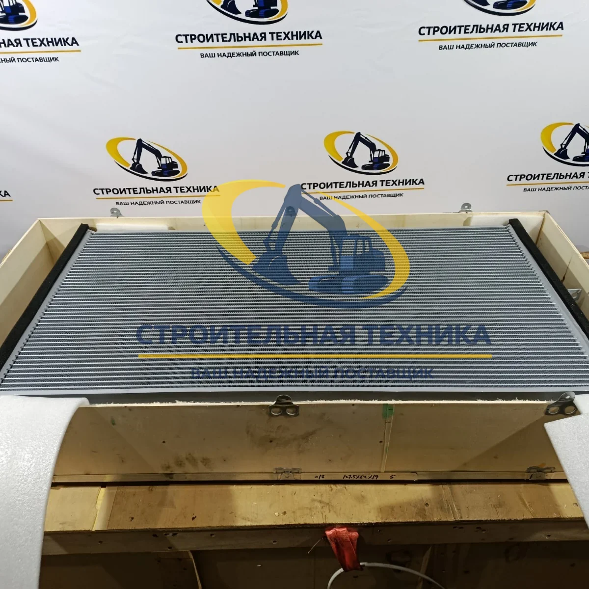 Радиатор охлаждения масла PC400-7 — артикул 208-03-72160 — фото 6