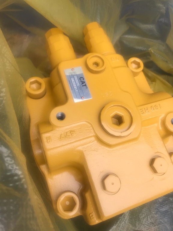 Гидромотор редуктора поворота CAT330D 336D 2003372