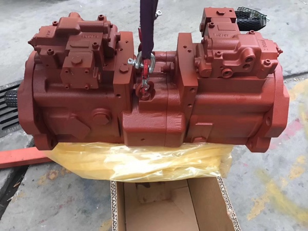 Основной гидравлический насос Volvo ЕС460BLС K5V200DTH-9N0B-17T (VOE14526609)
